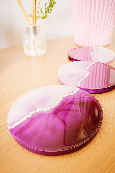 Coloresin Elegant Coaster Arrangement