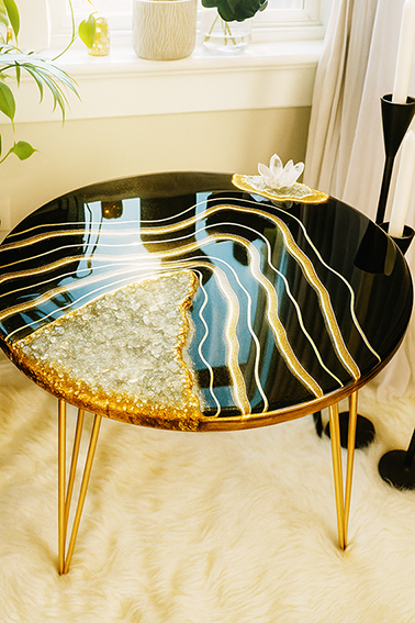Coloresin Elegant Geode Table
